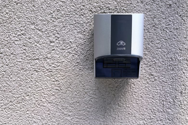 EV時代に備える外構計画とは?後悔しない充電設備と駐車場設計を解説のイメージ画像